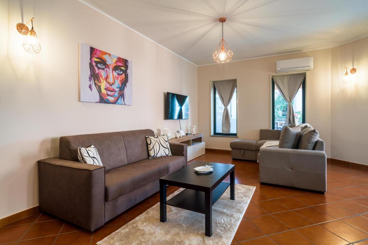 Loft Angolo Sul Mare 레토이아니 외부 사진